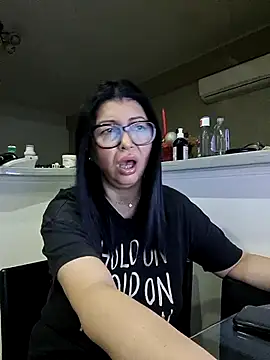 Snapshot of Milf_Abigail chatting on October 2025 01:50:01 AM Milf Abigail online show from October 2025 01:50:01 AM