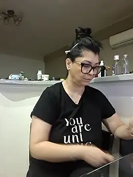 Snapshot of Milf_Abigail chatting on November 2025 12:24:02 AM Milf Abigail online show from November 2025 12:24:02 AM