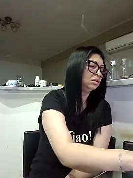 Snapshot of Milf_Abigail chatting on November 2025 01:59:01 AM Milf Abigail online show from November 2025 01:59:01 AM