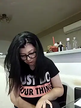 Snapshot of Milf_Abigail chatting on November 2025 01:59:02 AM Milf Abigail online show from November 2025 01:59:02 AM