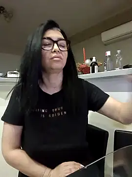 Snapshot of Milf_Abigail chatting on November 2025 11:32:02 PM Milf Abigail online show from November 2025 11:32:02 PM