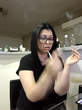 Snapshot of Milf_Abigail chatting on November 2025 01:39:01 AM Milf Abigail online show from November 2025 01:39:01 AM