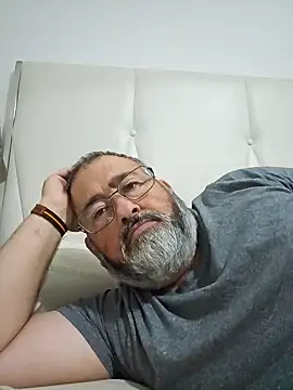 polla calientes47 online show from January 2025 07:29:01 PM