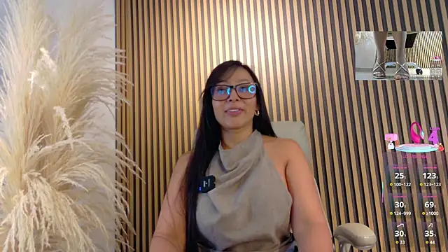 Snapshot of lulu_072 chatting on June 2026 12:48:01 AM lulu 072 online show from June 2026 12:48:01 AM