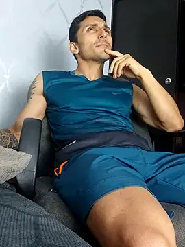 Snapshot of Marck_Muscle chatting on March 2025 02:54:01 AM Marck Muscle online show from March 2025 02:54:01 AM