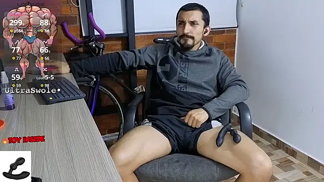 Snapshot of Marck_Muscle chatting on October 2025 12:43:02 AM Marck Muscle online show from October 2025 12:43:02 AM