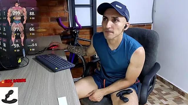 Snapshot of Marck_Muscle chatting on November 2025 01:50:01 AM Marck Muscle online show from November 2025 01:50:01 AM