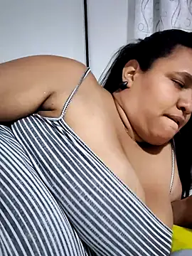 Snapshot of Mia_Adell_11 chatting on February 2025 04:56:02 AM Mia Adell 11 online show from February 2025 04:56:02 AM