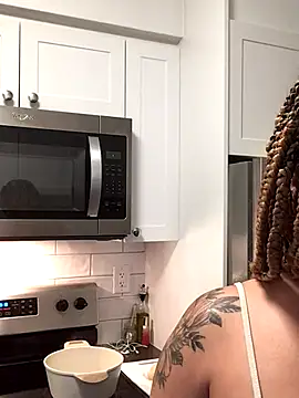 MelSaunders online show from December 2024 01:51:01 AM