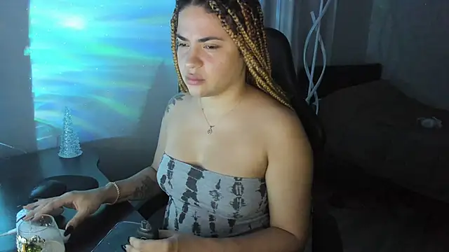 MelSaunders online show from December 2024 03:45:02 AM