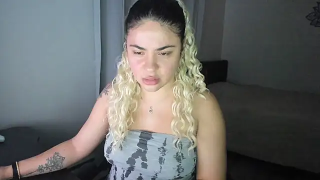 MelSaunders online show from January 2025 03:49:02 AM