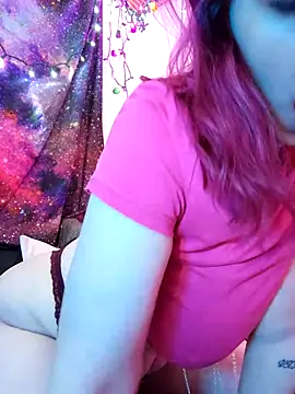 EverlyEster online show from December 2024 09:57:01 AM