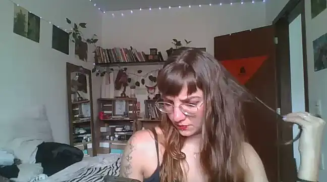 SweetyBabyDemon online show from December 2024 01:17:01 PM