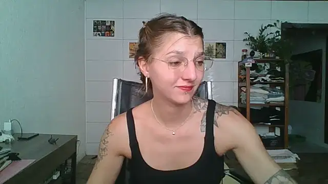 SweetyBabyDemon online show from February 2026 05:39:02 PM