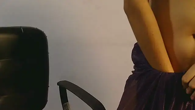 sexy twisha online show from March 2025 03:20:01 AM