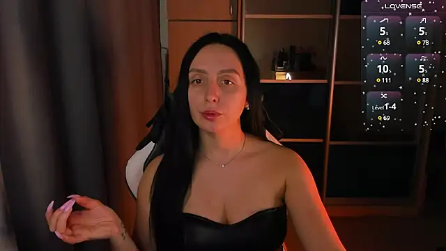 Christy Calypso online show from February 2025 10:44:02 AM