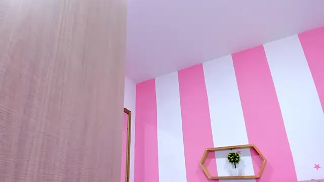 ISABELLA 020 online show from March 2025 11:40:01 AM