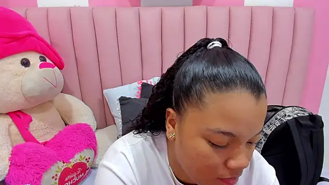 ISABELLA 020 online show from September 2025 02:17:01 PM