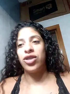 Snapshot of Shura_xxxBig chatting on March 2025 12:42:02 AM Shura xxxBig online show from March 2025 12:42:02 AM