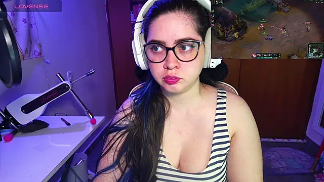 Vallolet Spencer online show from February 2025 12:11:01 AM