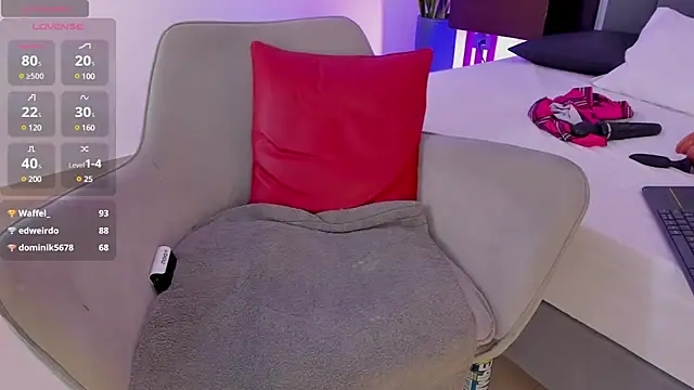 Snapshot of coralsmith11 chatting on March 2025 11:42:01 PM coralsmith11 online show from March 2025 11:42:01 PM