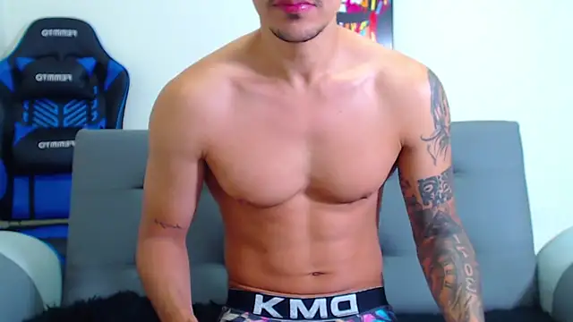 Tristan-bm online show from January 2025 02:50:01 PM