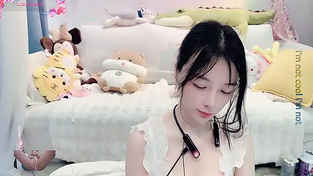 AKiKi711 online show from March 2025 02:50:01 AM