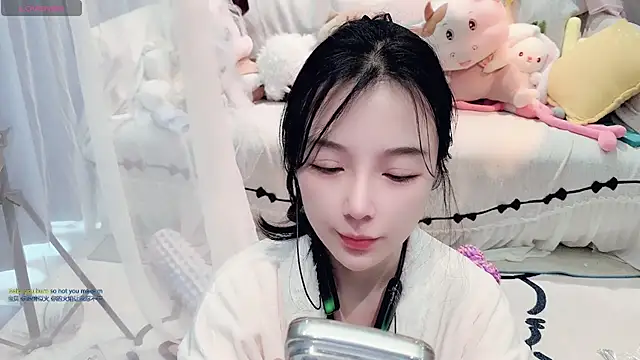 AKiKi711 online show from March 2026 05:04:02 AM