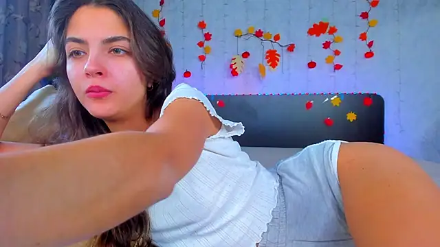 Milana Crystal  online show from October 2025 08:07:01 AM