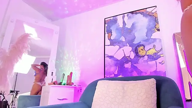 Danna Ramiirez online show from February 2025 07:07:01 PM