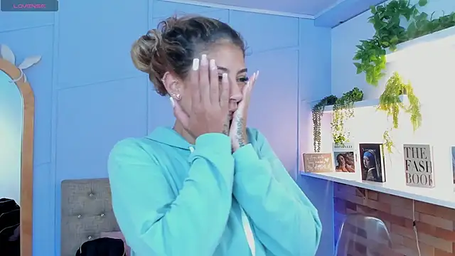 Georgina-coule online show from December 2024 12:05:02 PM