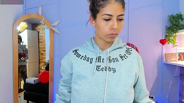 Georgina-coule online show from February 2025 12:16:02 PM