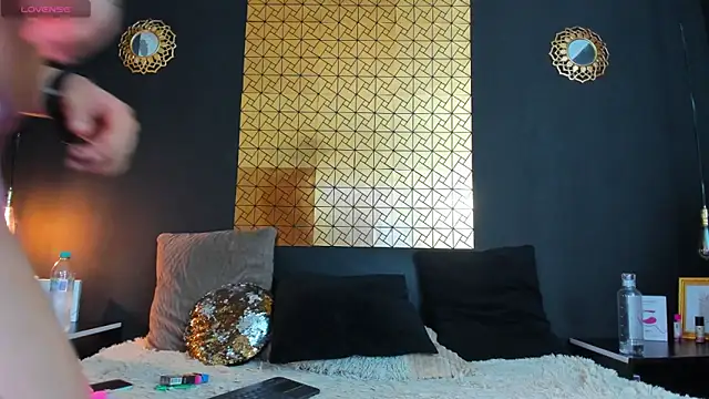 francesco evan online show from January 2025 08:41:01 PM