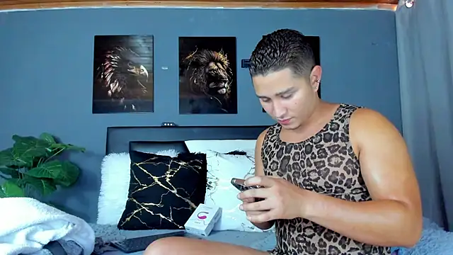 francesco evan online show from September 2025 09:26:02 PM