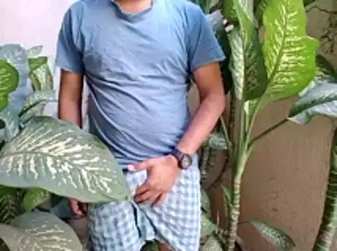 Snapshot of Vickyy_001 chatting on December 2025 09:58:01 AM Vickyy 001 online show from December 2025 09:58:01 AM