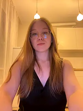 Eva Weyne online show from October 2025 07:58:02 PM