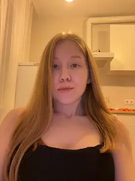 Eva Weyne online show from December 2025 06:37:02 PM