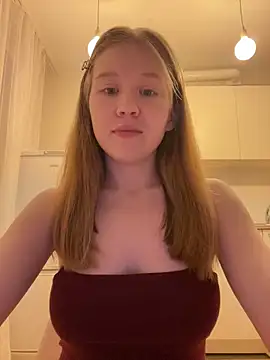 Snapshot of Eva_Weyne chatting on April 2026 09:20:02 PM Eva Weyne online show from April 2026 09:20:02 PM