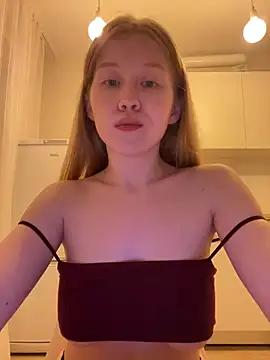 Snapshot of Eva_Weyne chatting on May 2026 10:07:01 PM Eva Weyne online show from May 2026 10:07:01 PM