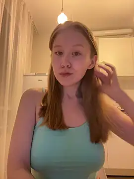 Snapshot of Eva_Weyne chatting on July 2026 08:35:01 PM Eva Weyne online show from July 2026 08:35:01 PM