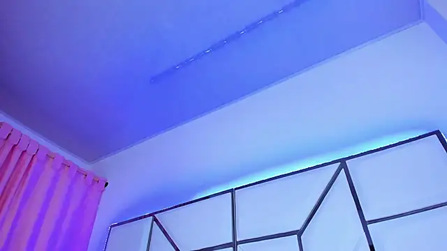 SarayRoyse online show from February 2025 07:10:02 PM