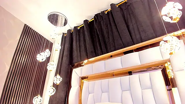 SarayRoyse online show from March 2025 07:14:02 PM