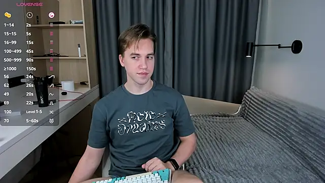 Snapshot of AustinButler chatting on November 2025 09:37:01 PM AustinButler online show from November 2025 09:37:01 PM