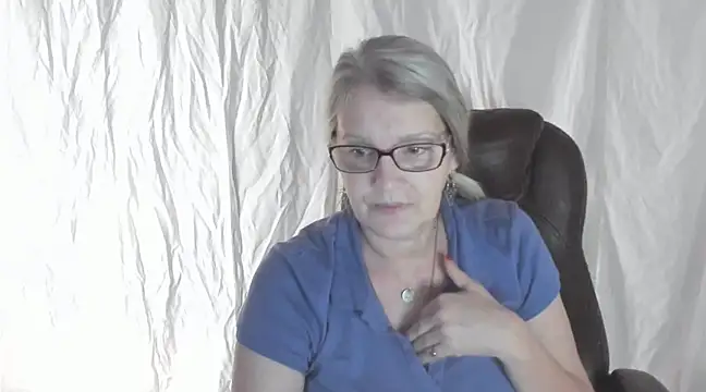 irinamaux online show from February 2025 07:42:02 AM