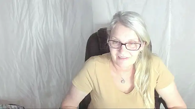 irinamaux online show from March 2025 12:22:01 PM