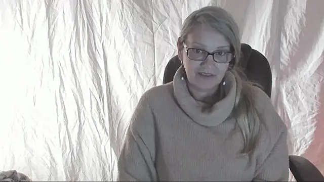 irinamaux online show from March 2025 05:28:02 AM