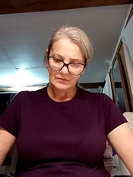 irinamaux online show from October 2025 06:19:02 AM