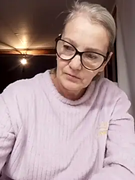 irinamaux online show from November 2025 07:20:01 AM