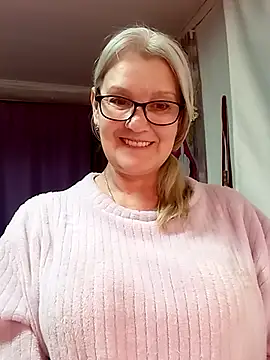 irinamaux online show from January 2026 10:41:02 PM