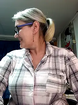 Snapshot of irinamaux chatting on May 2026 06:46:01 PM irinamaux online show from May 2026 06:46:01 PM